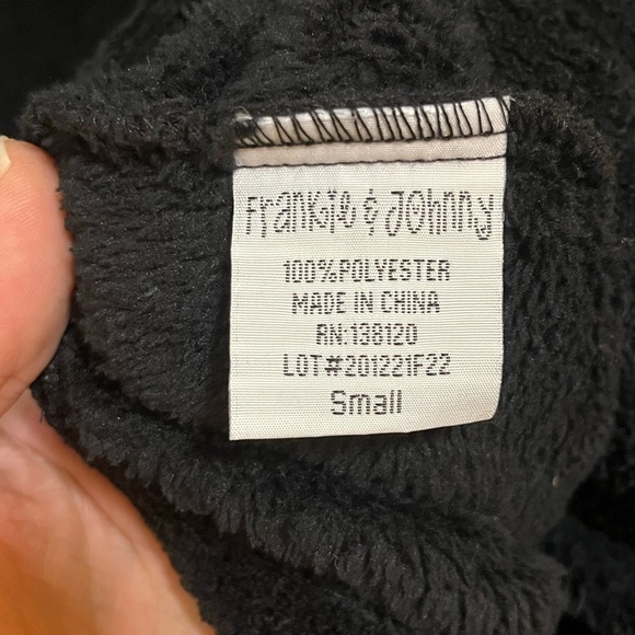 Woman Size S Frankie & Johnny Soft Lounge Set - Picture 7 of 7